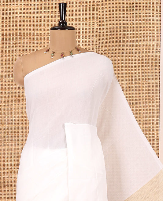 Borderless White Plain Khadi Mul Cotton Saree, a Contrast Heathered Pallu, and a Matching Blouse
