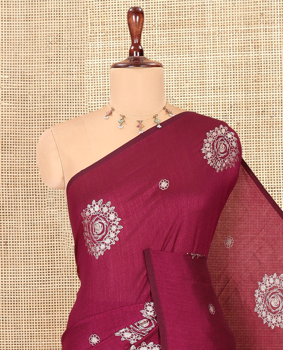 Borderless Wine Vichitra Silk Saree, Enriched with Circle Buttas, a Self-Pallu, and No Blouse