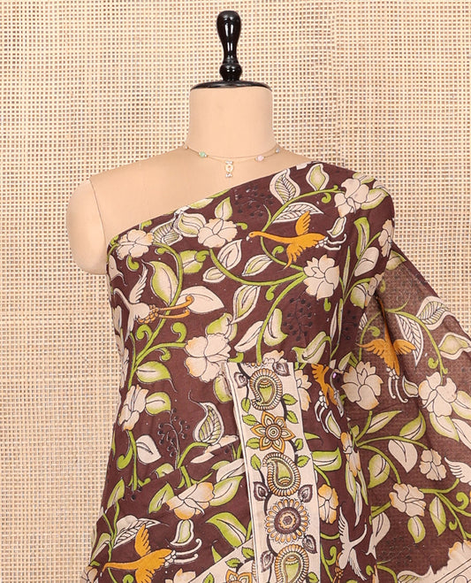 Brown Kalamkari Cotton Saree, Dazzled with Floral Vine Print, Contrast Paisley Printed Border, Contrast Pallu of Fauna Motifs, and a Contrast Blouse