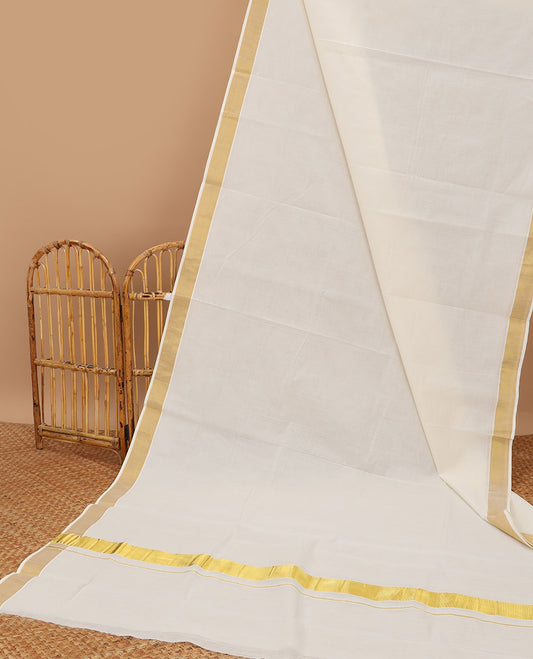 Cream plain design kerala saree, zari border & pallu of zari designs