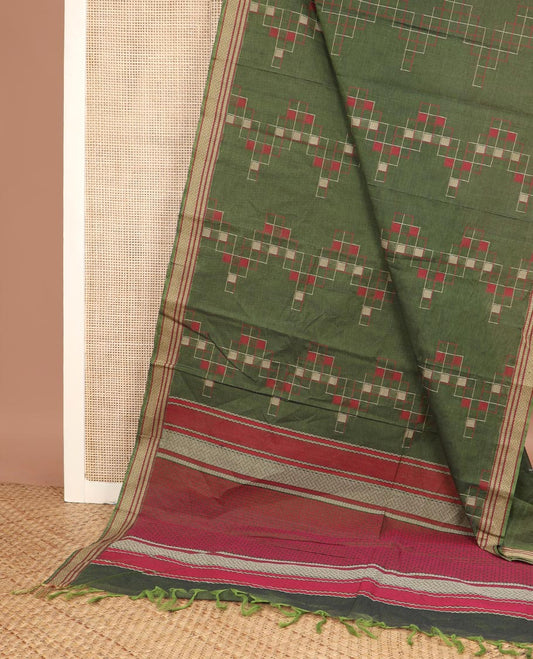 Green checked Coimbatore cotton saree, geometric-patterned border & contrast geometric-patterned pallu