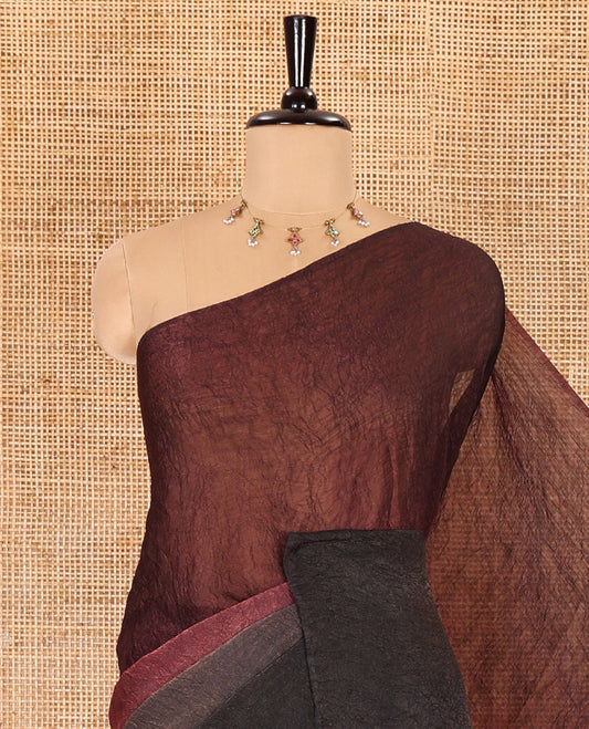 Borderless wine and black ombre-style crushed plain fendy chiffon saree, self-pallu, and a matching plain blouse