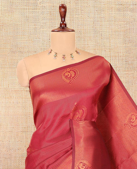 Maroon Art Kanchi Silk Saree, Adorned with Vaira Oosi and Zari Buttas, a Traditional Zari Border, Contrast Jaal Pallu, and a Contrast Blouse