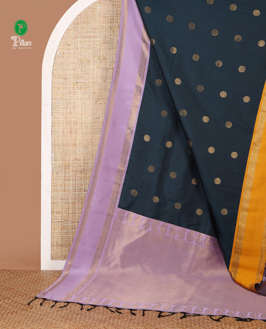 Green chakra buttas semi-soft silksaree,contrast ganga jamuna rettai pettu traditional border & pallu of paisley & stripes
