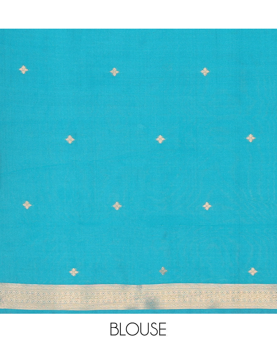 Maroon Art Kanchi Silk Saree, Adorned with Vaira Oosi and Zari Buttas, a Traditional Zari Border, Contrast Jaal Pallu, and a Contrast Blouse