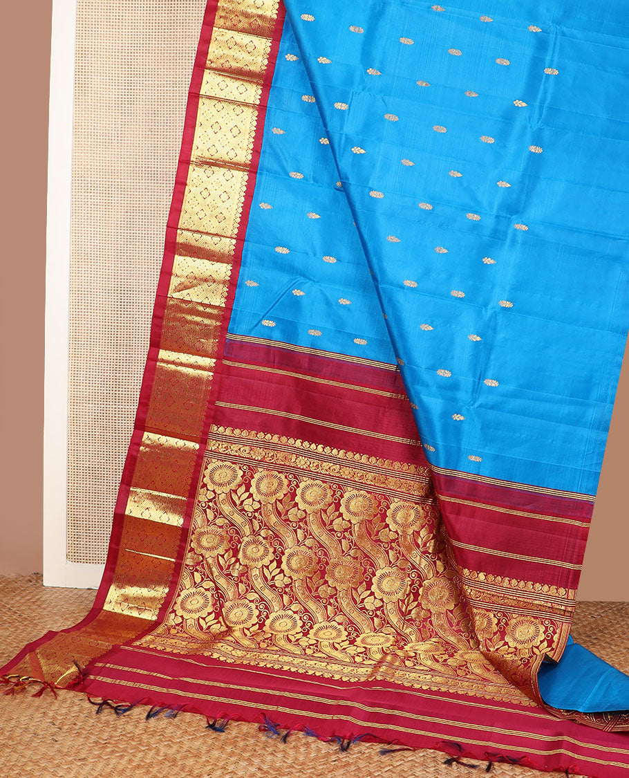 Blue zari buttas kanchipuram silksaree, contrast one-sided korvai jaal design border & floral design pallu