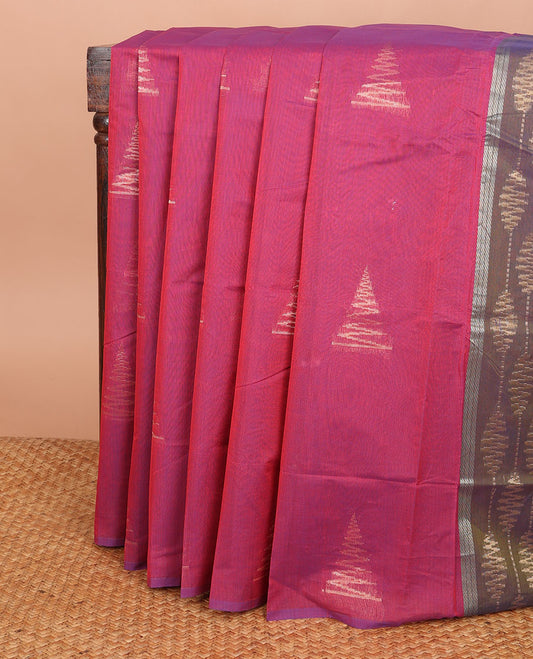 Borderless pink Combatiore cotton saree with triangle buttas, contrast pallu of unique designs