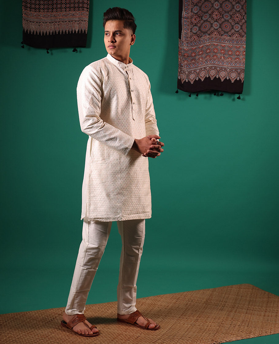 Cream thread and sequins embroidered jaal patterned full-sleeved men's kurta set