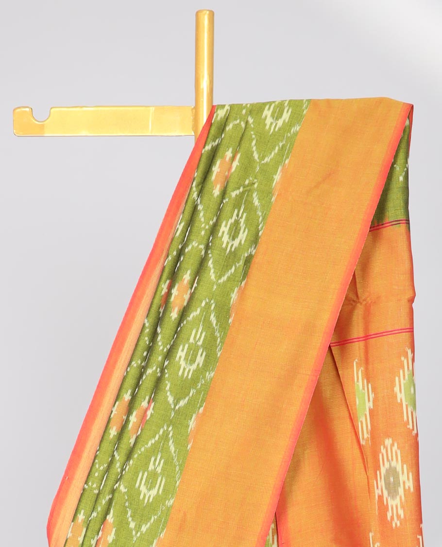 Green argyle design ikkat cotton with contast plain border & butta design pallu
