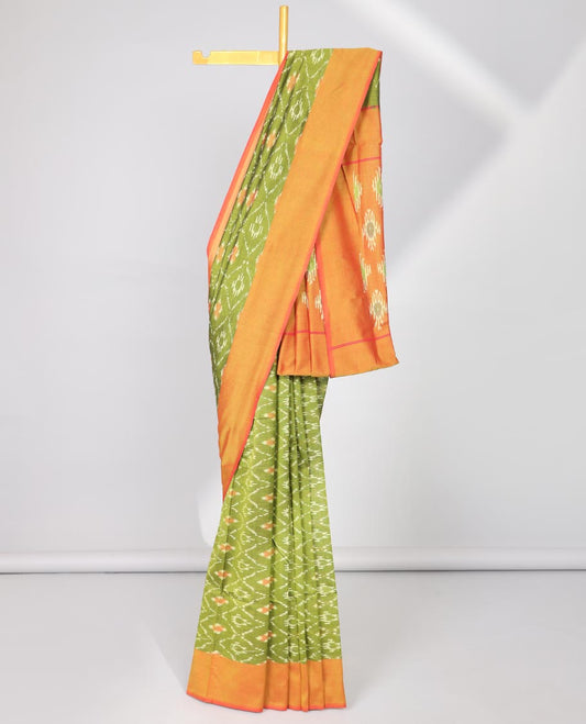 Green argyle design ikkat cotton with contast plain border & butta design pallu