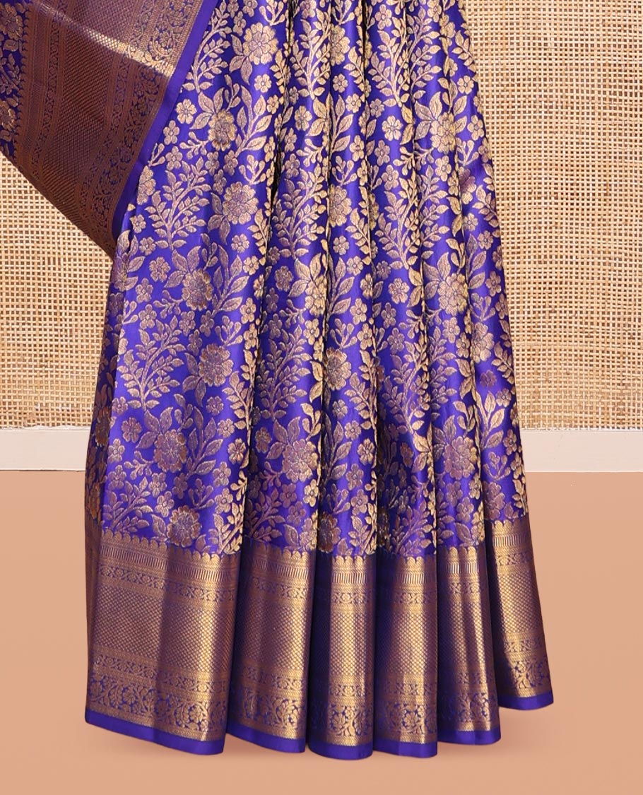 Blue Kanchipuram Wedding Silk Saree, Gleamed Up with Jacquard Design, Zari Border of Manga, Kathir, Banaras, Kodi Visiry, and Kuyil Kann, Grand Pallu, and Matching Blouse