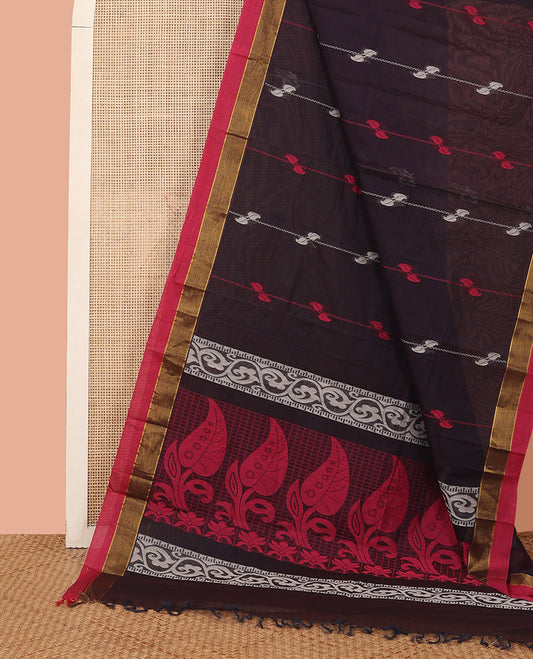 Eggplant Purple Kanchi Cotton Saree, Graced with Leaf Striped All Over Its Body, Complemented by a Contrast Border, Pallu Depicts Floral-Leaf Designs, and Paired with a Matching Blouse