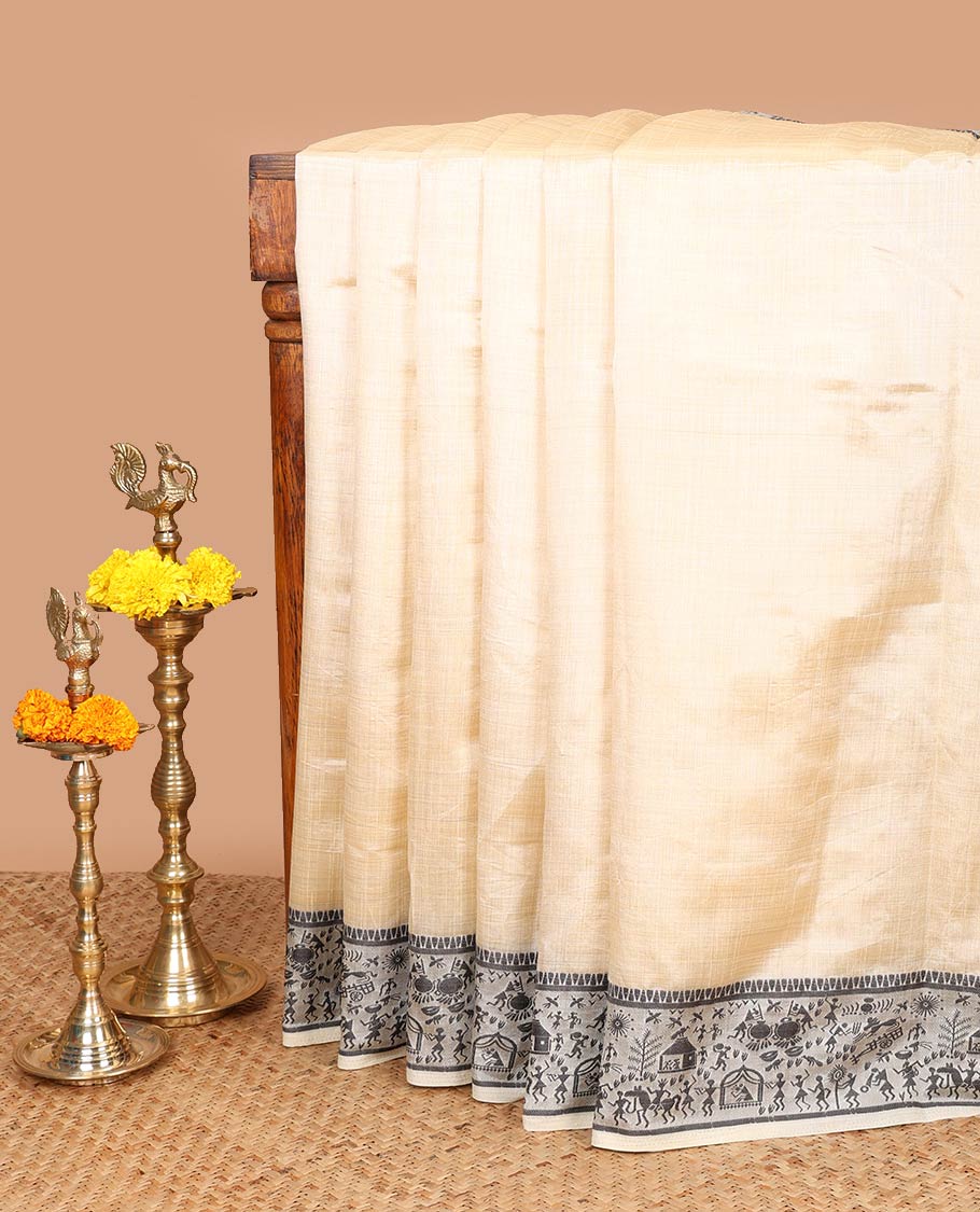 Cream art tussar silk saree with thread border & cheer pallu along with running blouse