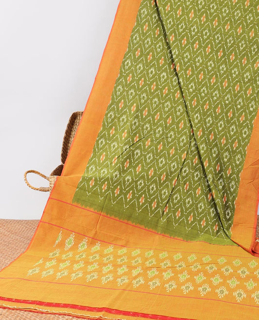 Green argyle design ikkat cotton with contast plain border & butta design pallu