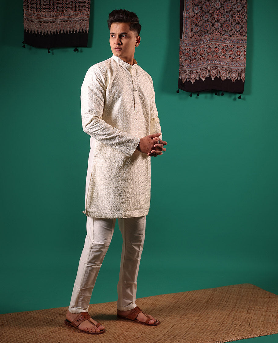Cream leaf butta enclosed jaal thread embroidered full-sleeved men's kurta