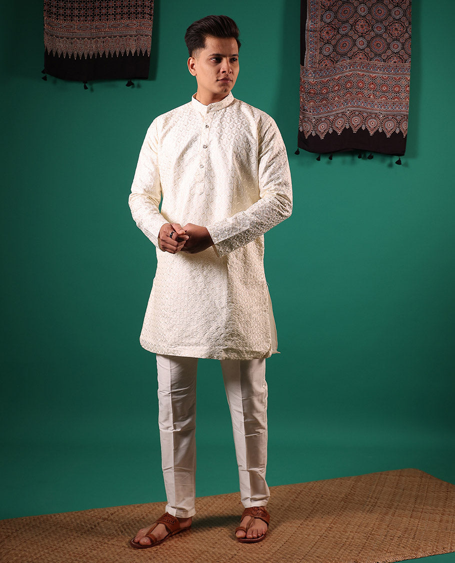 Cream leaf butta enclosed jaal thread embroidered full-sleeved men's kurta