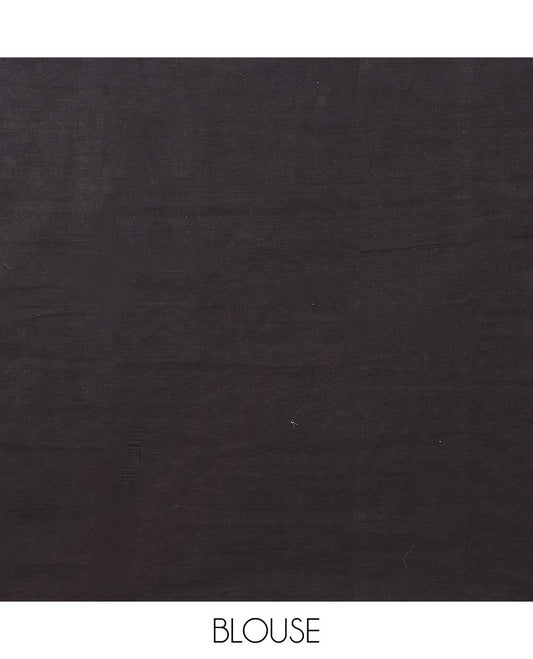 Borderless white and black batik floral and leaf printed mixed cotton saree