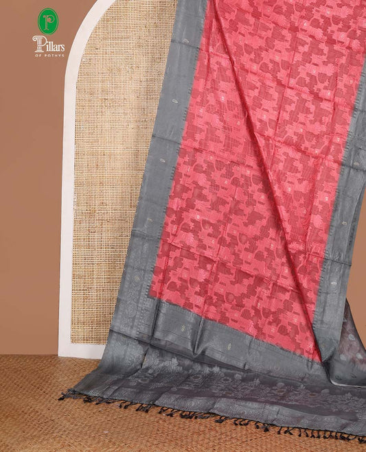 Pink jaal thread weaving banaras brasso saree with contrast thread border & thread weaving pallu along with butta design blouse