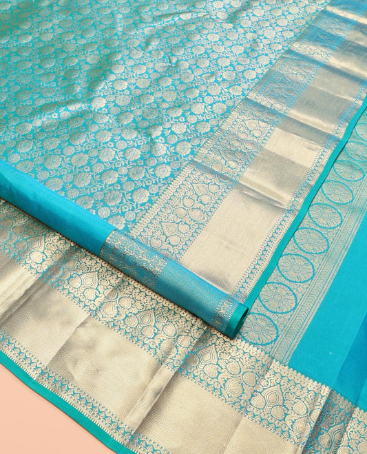 Blue Kanchipuram Wedding Silk Saree, Artfully Detailed with Jacquard Design, Zari Border of Traditional Designs, Grand Pallu, and Matching Blouse