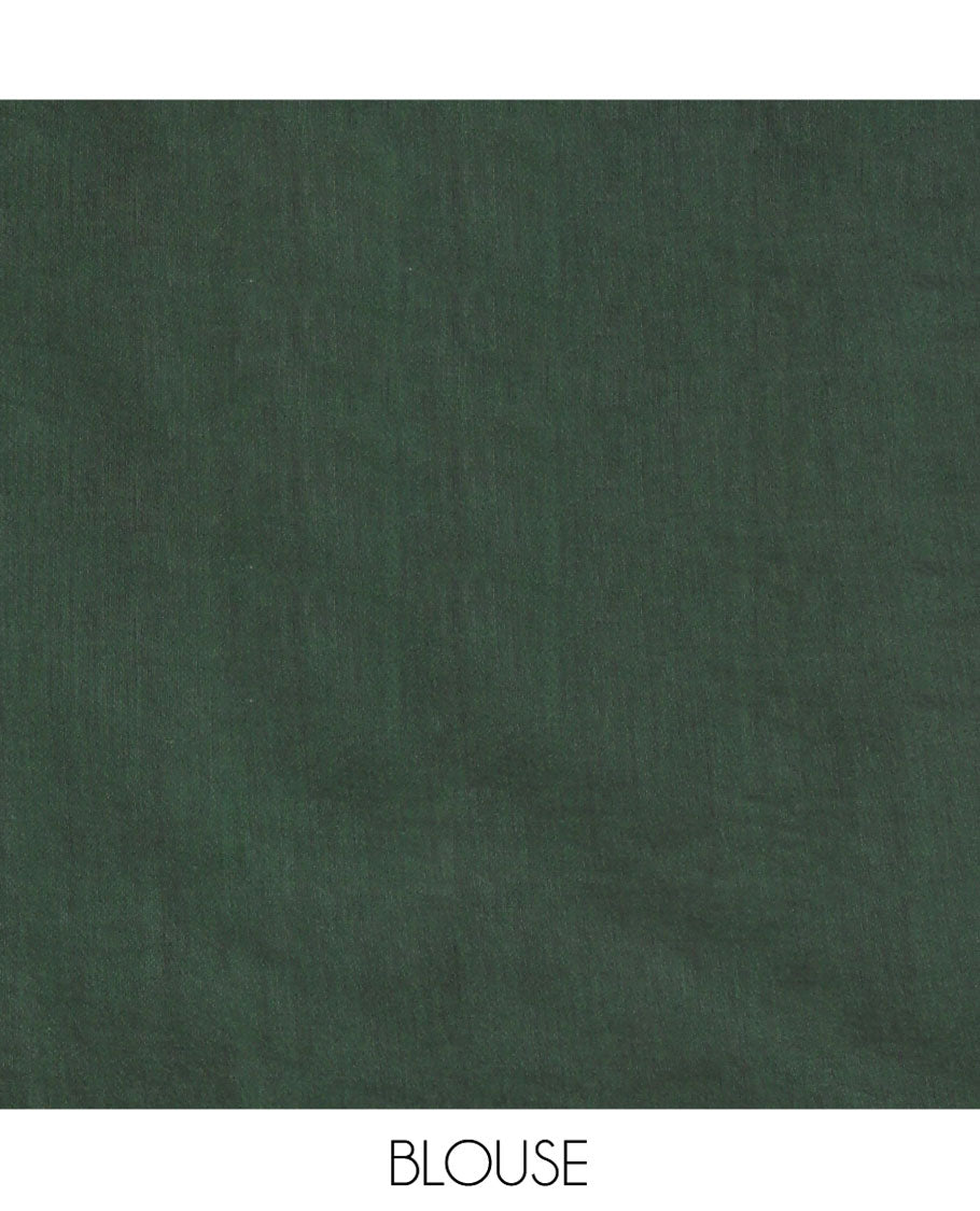 Borderless Peacock Blue and Green Plain Khadi Mul Cotton Saree, Highlighted by Captivating Contrast Colored Pallu, and Paired with a Contrast Blouse