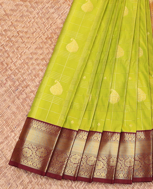 Green Budget Silk Saree, Meticulously Crafted with Zari Buttas and Checks, Contrast Traditional Zari Design Border, Grand Pallu, and a Contrast Blouse