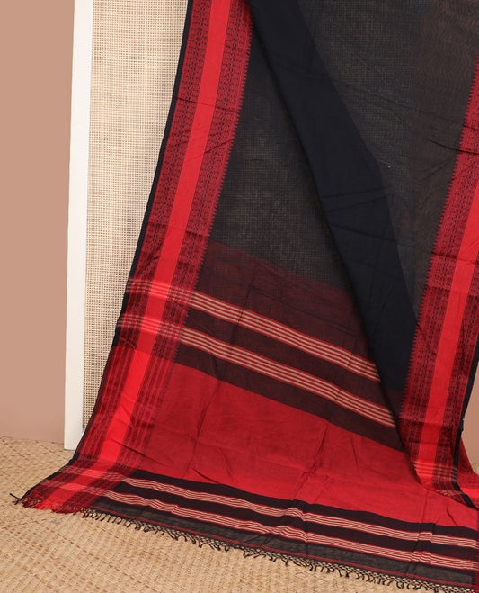 Black plain design Kadhi cotton saree, traditional design thread woven red border & striped pallu