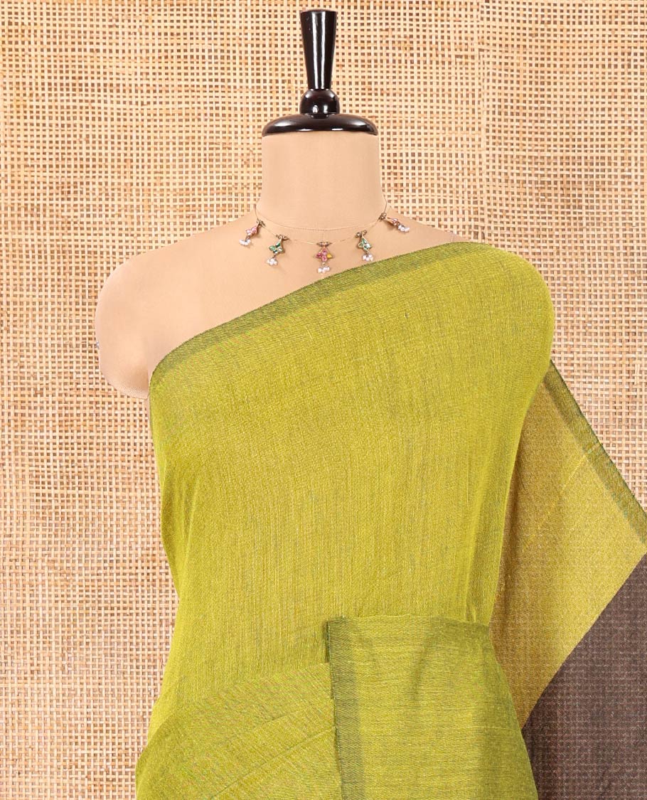 Borderless  Leaf Green and Black Plain Khadi Mul Cotton Saree, Highlighted by Captivating Contrast Colored Pallu, and Paired with a Contrast Blouse