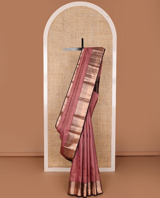 Pink striped silk saree, contrast border of rekku, muthu, dhavana kodi, diamond, rudraksham, neli, vanki design & jaal pallu