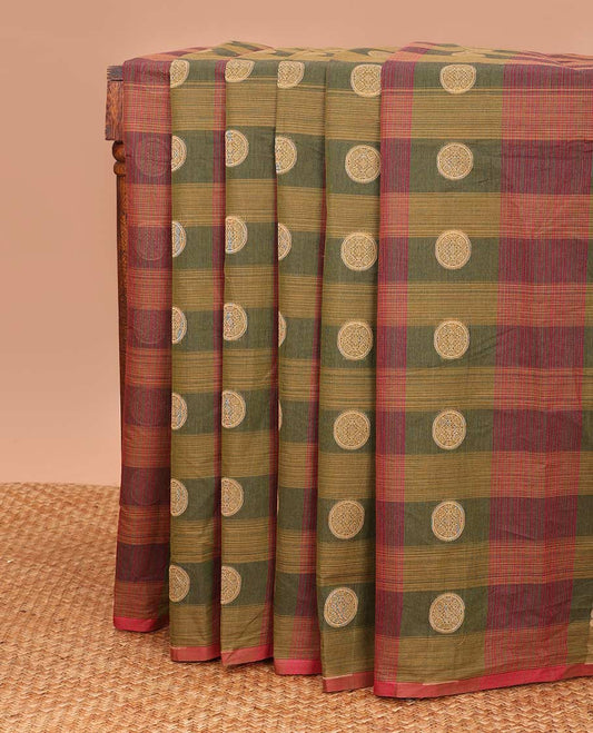 Borderless multi-color checked and chakram buttas Coimbatore cotton saree, pallu steeped with circular motifs