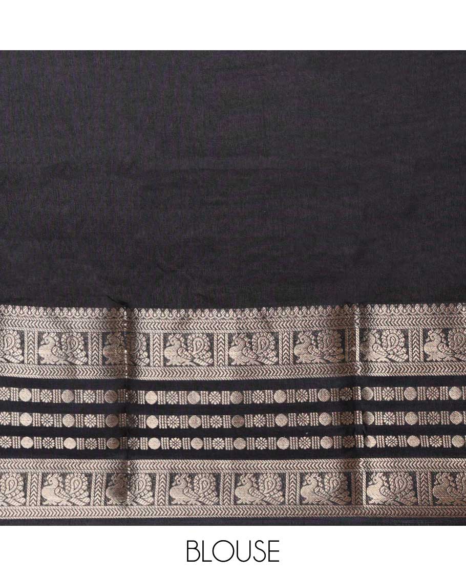 White with black kalamkari printed design dola silk saree, jacquard design border & kalamkari printed pallu along with plain blouse