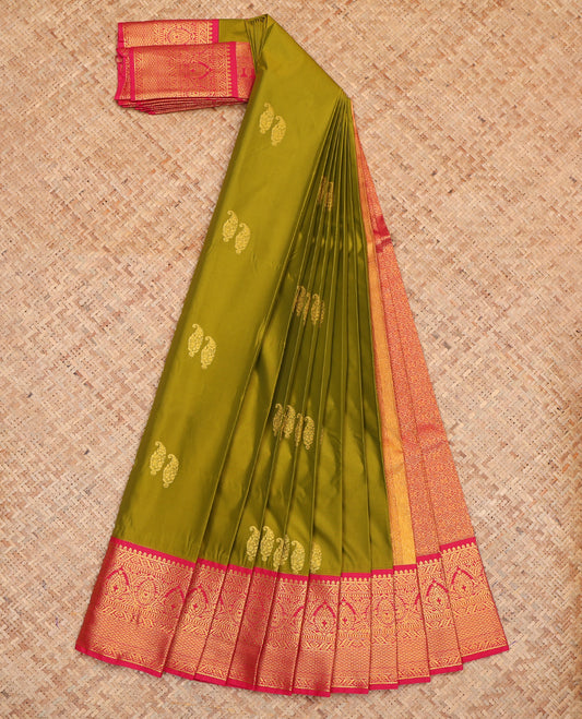Green Budget Silk Saree, Embellished with Zari Buttas, Complemented by a Contrast Traditional Zari Border, Grand Pallu, and Contrast Blouse