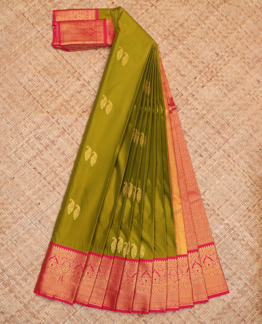 Green Budget Silk Saree, Embellished with Zari Buttas, Complemented by a Contrast Traditional Zari Border, Grand Pallu, and Contrast Blouse