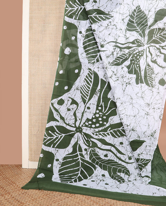 Borderless green and white tropical floral theme printed mixed cotton saree, tropical floral printed pallu