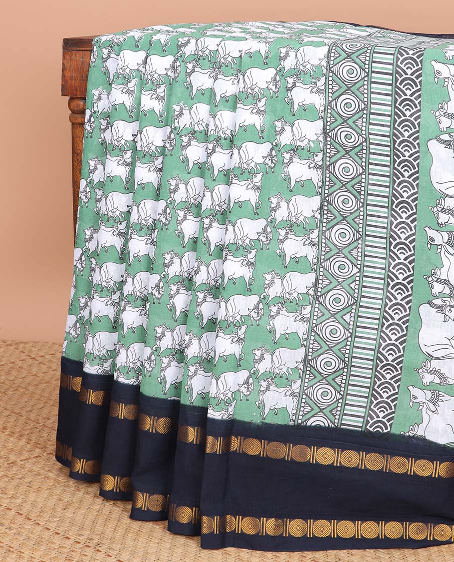 Green pichwai printed sungudi cotton saree with contrast double pad, rudraksh border