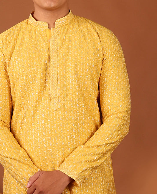 Yellow Jaal-Pattern Embroidered Full-Sleeved Men's Kurta With Pant