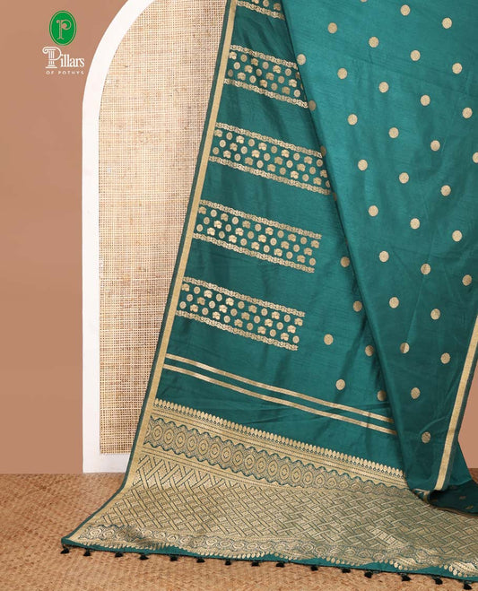 Green peacock mile chakra butta dola silk saree with zari border & rich zari pallu along with mile chakra butta blouse