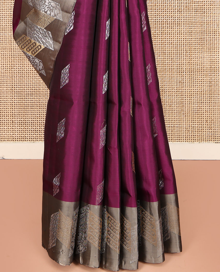 Purple Mayuri Lite Silk Mix Saree, Embellished with Diamond Buttas All Over Its Body, Complemented by a Contrast Geometric Checked Border, Pallu of Intricate Designs, and Paired with a Contrast Blouse