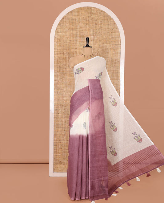 Borderless Cream and Onion Pink Linen Cotton Saree, Embellished with Half-and-Half Style Fish Motifs Printed All Over Its Body, Pallu Mirrors the Same Print, and Is Paired with a Contrast Blouse
