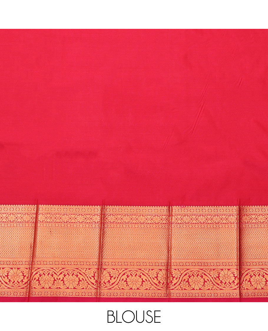 Green Budget Silk Saree, Detailed with Jacquard Design, Contrast Traditional Zari Border, Grand Pallu, and a Contrast Blouse