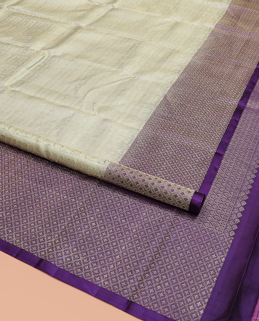 Pale Green Kanchipuram Silk Saree, Beautifully Bedecked with Jacquard Design All Over Its Body, Complemented by a Contrast Border of Jaal Designs, Pallu of Jaal Designs, and Paired with a Contrast Blouse