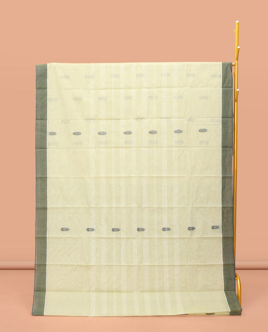 Green Kanchi Cotton Saree, Decked Up with Thread Buttas, Contrast Border, Pallu of Jaal Design, and a Matching Blouse