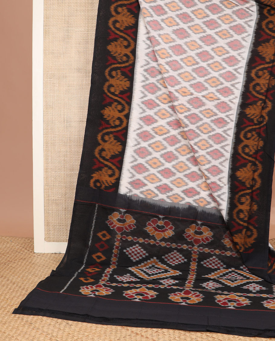 Half-white argyle design Pochampally ikkat saree, contrast ikkat border, and ikkat design pallu