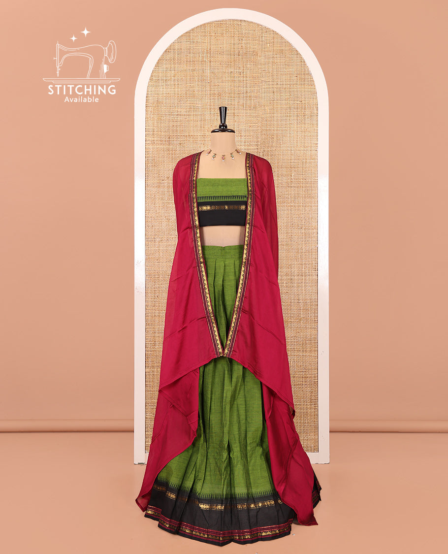 Green-Magenta Chettinad Cotton Half-Saree Featuring Plain Skirt, Contrast Temple Rettai Pettu Border, Matching Blouse, Syska Georgette Dhavani
