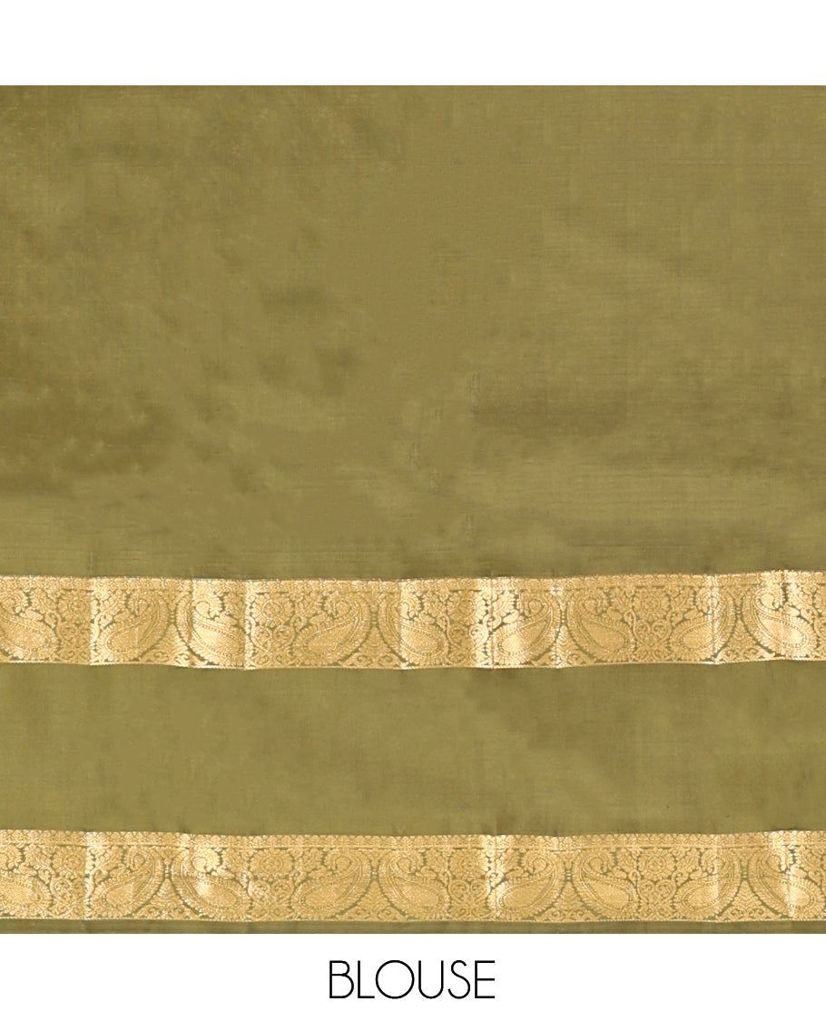 Green Kanchipuram Silk Saree, Sparsely Woven with Checks, Complemented by a Contrast Rettai Pettu Manga Border, Grand Jaal Pallu, and Contrast Blouse