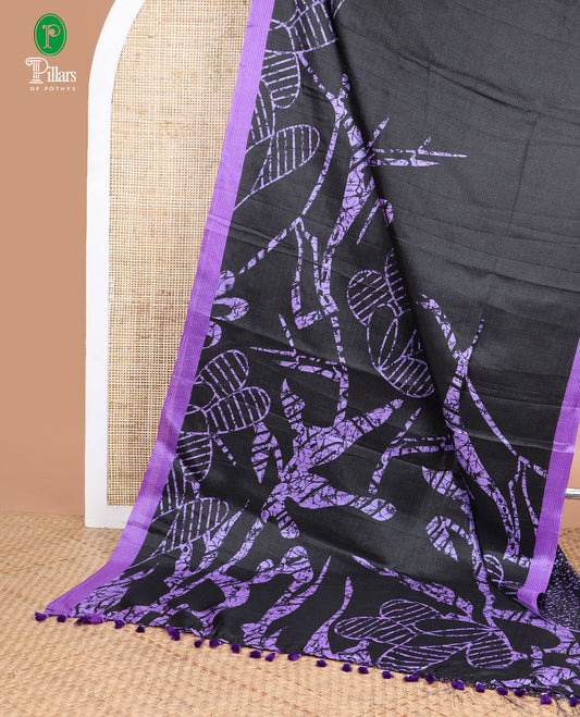 Black with violet geomentrical design khadhi silk saree with contrast striped border & geomentrical print pallu along with printed blouse