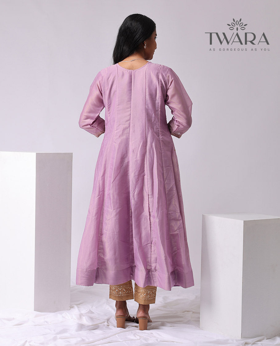 Twara lavender floral embroidered round neck , 3/4 th sleeve , bleow knee lenght a - line kuti with straight pants