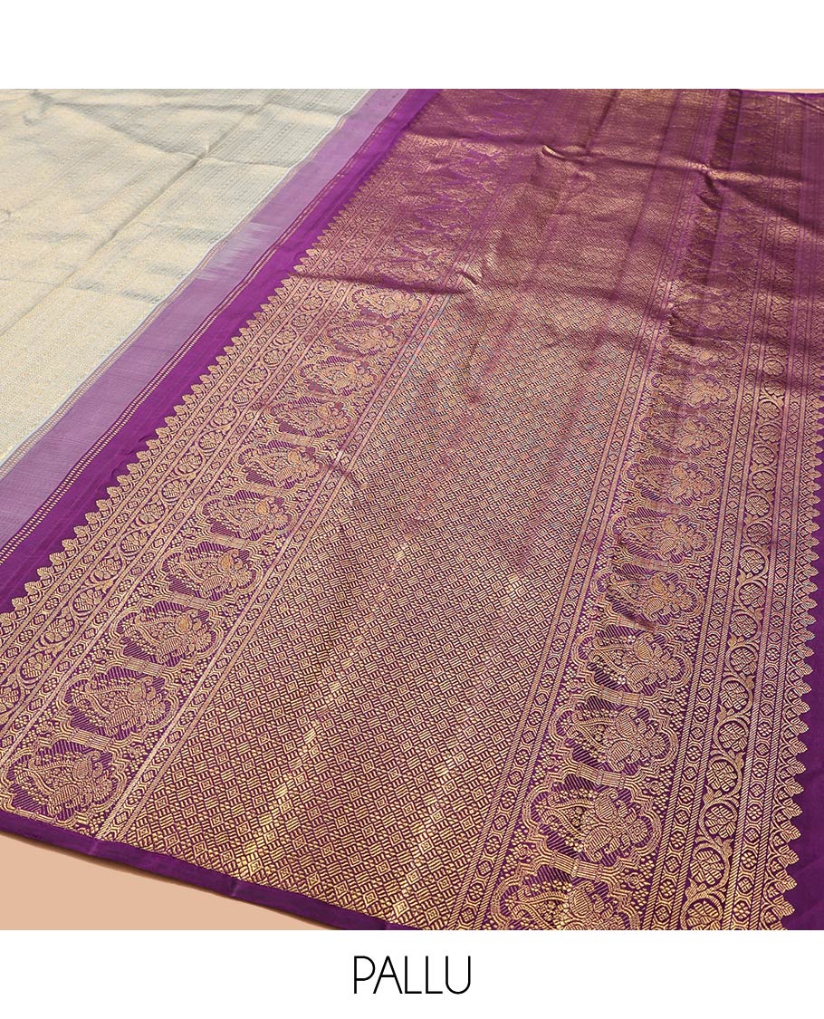 Borderless Grey Kanchipuram Designer Silk Saree, Subtly Steeped with Traditional Designs All Over Its Body, Complemented by Captivating Contrast Pallu of Jaal Designs, and Paired with a Contrast Blouse