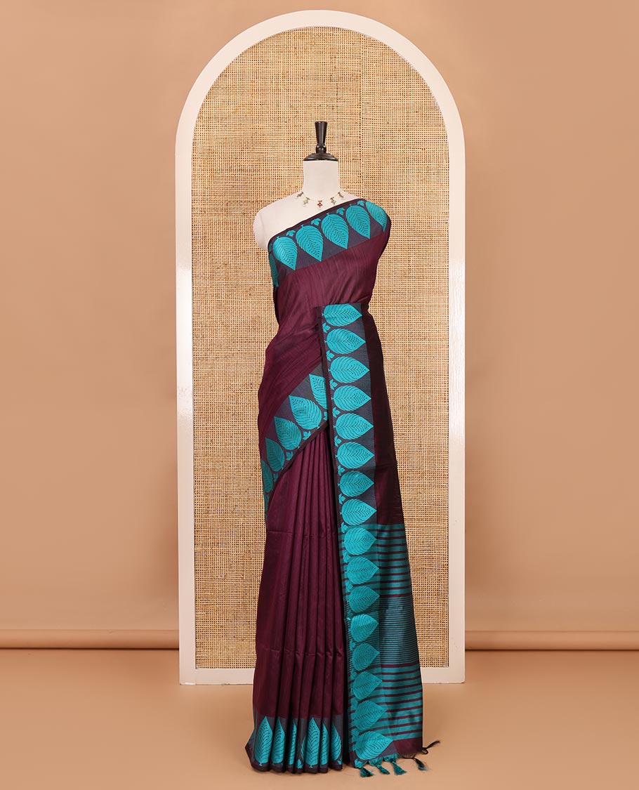 Purple plain jute cotton saree , contrast leaf thread butta border & lining seer pallu with tussels