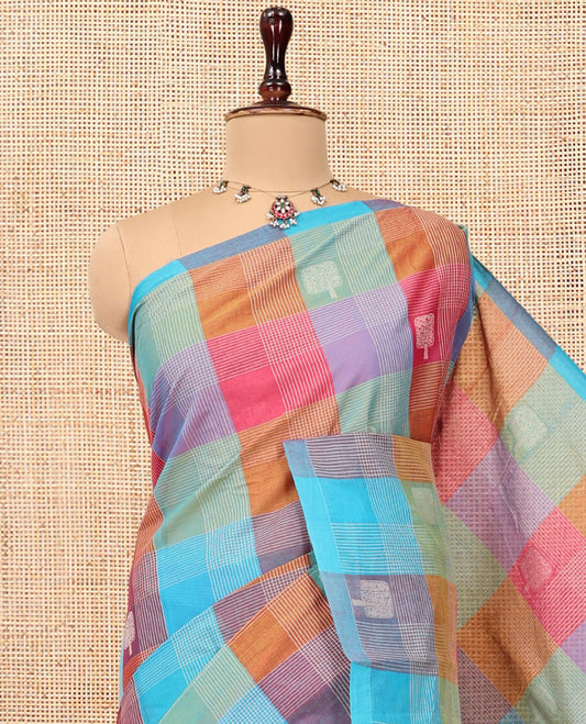 Borderless Multi-Color Cotton Saree, Delicately Woven with Buttas and Checks, Intricately Designed Pallu, and a Matching Blouse