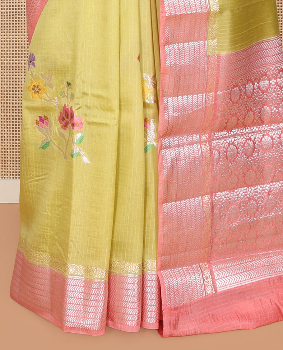 Pale Yellow Raw mango Silk Saree, Subtly Sparkled with Checks and Floral Buttas, a Contrast Floral Creeper Border, Intricate Pallu, and a Contrast Blouse